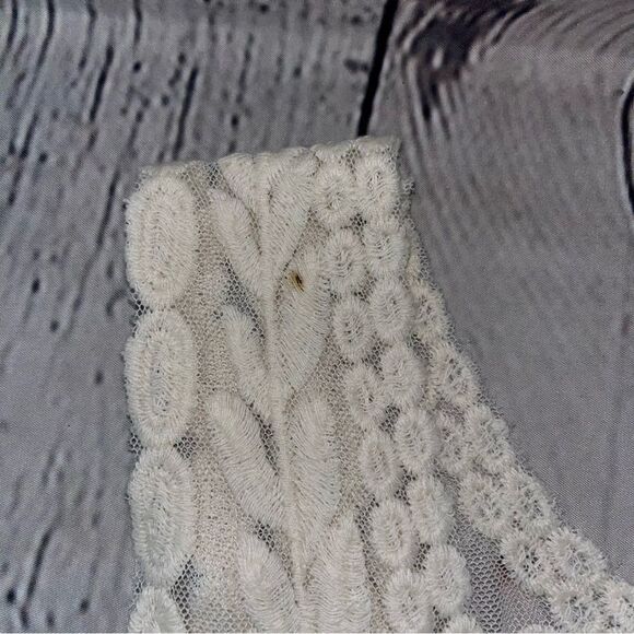 Vintage Y2K Capri Embroidered Lace Sheer Cami Tank Top Size Medium - Picture 9 of 13